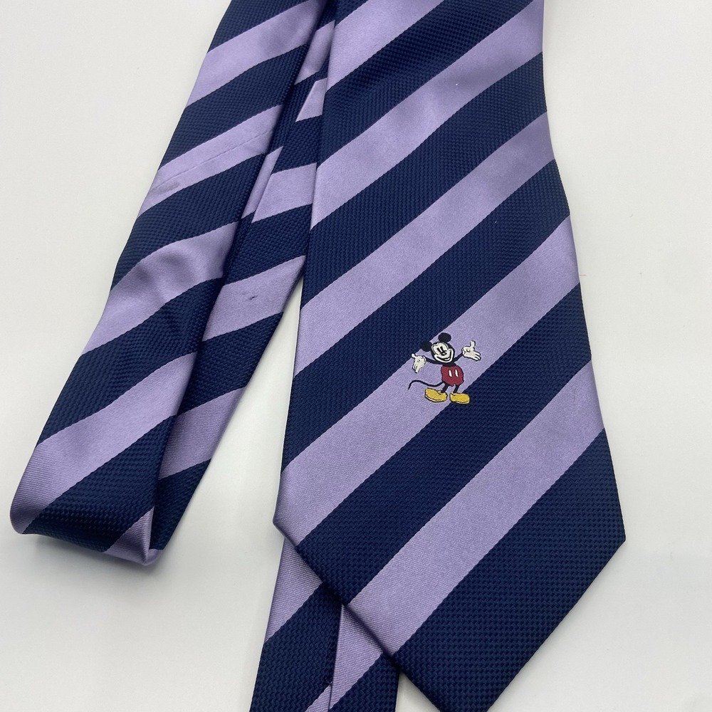Walt Disney World Disneyland Resort Mens‎ Mickey Mouse Island 100% Silk Neck Tie